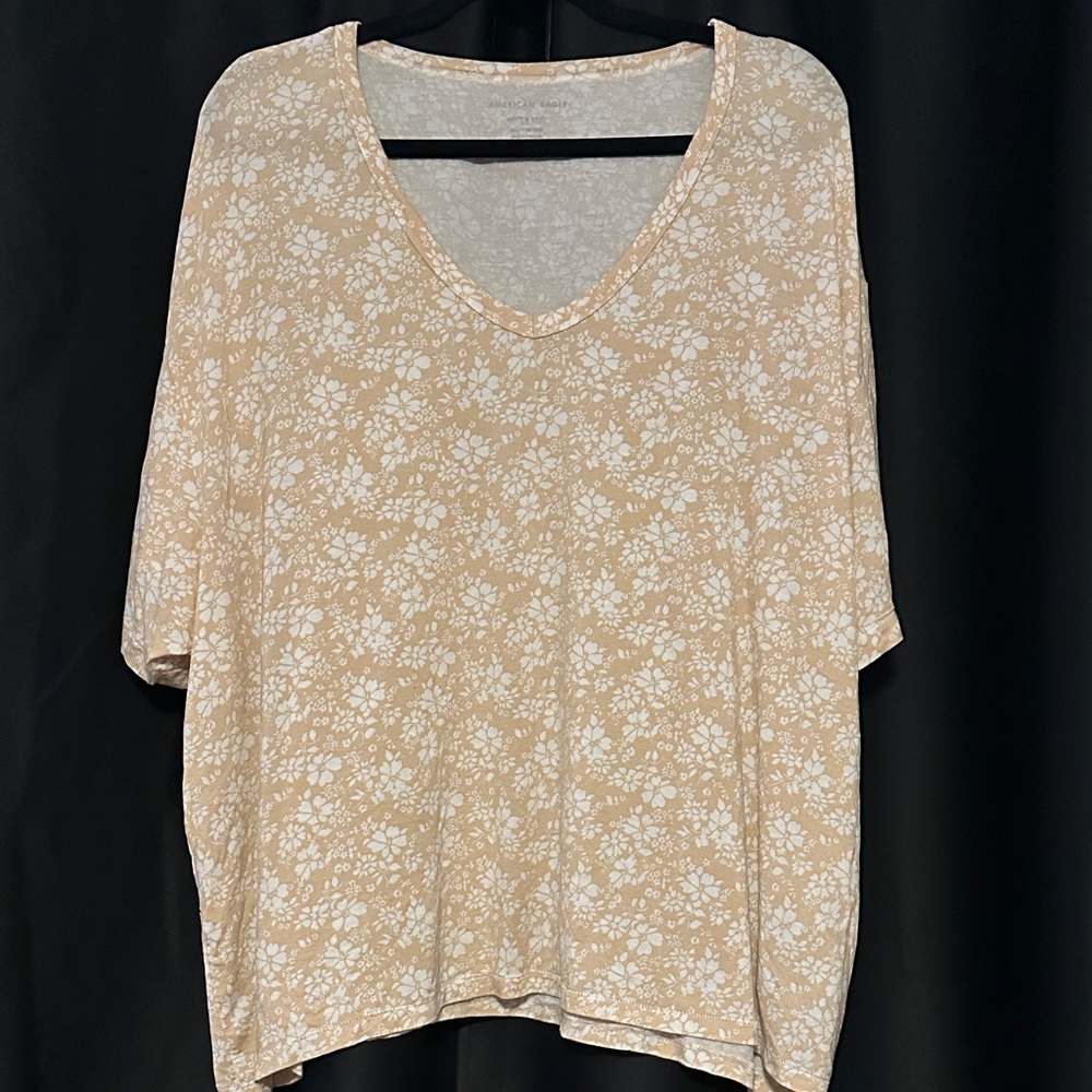 American Eagle Outfitters Cream Floral Short Sleeve Top